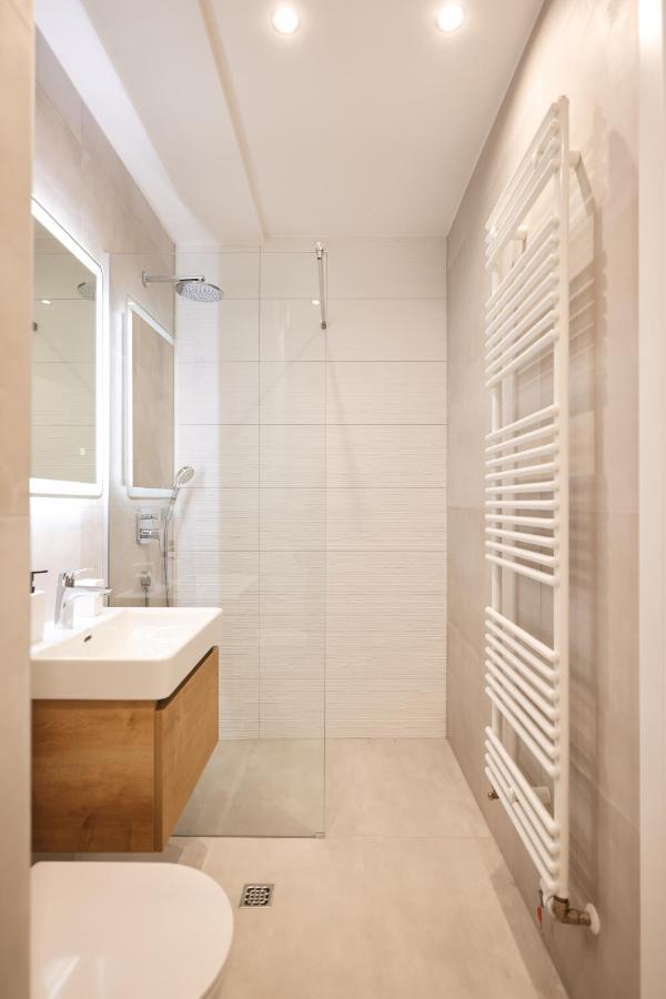 Leonardo Luxury Residence 2 Penthouse With Jacuzzi Zadar Exterior photo