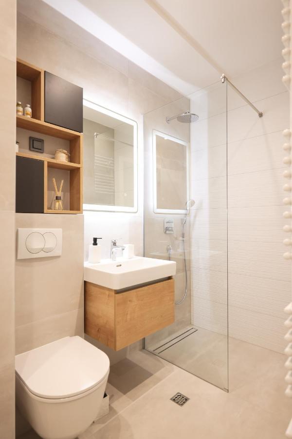 Leonardo Luxury Residence 2 Penthouse With Jacuzzi Zadar Exterior photo